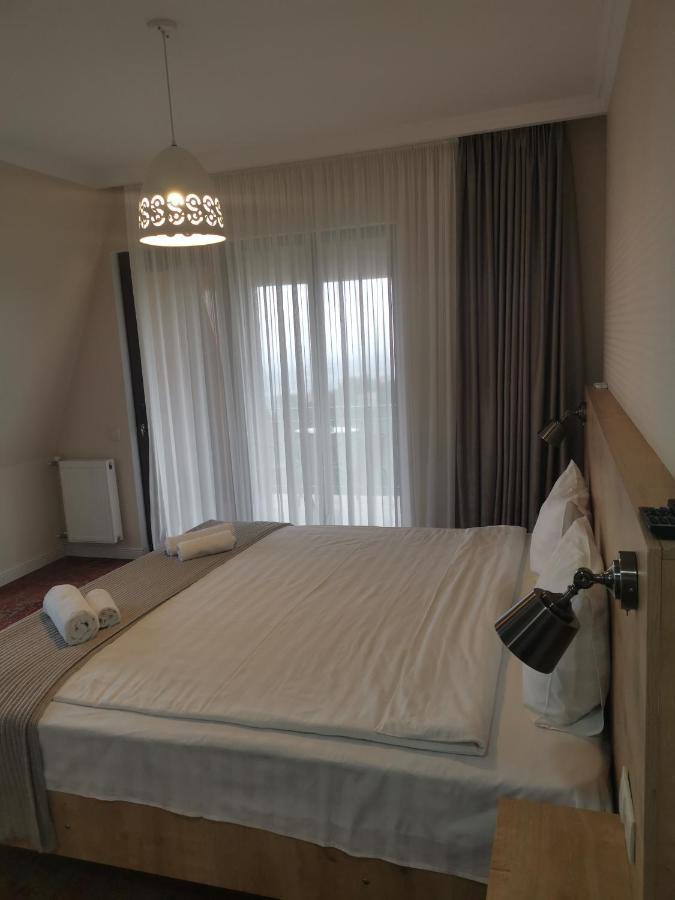 Boutique Hotel Bellevue ซิคนาคี ภายนอก รูปภาพ