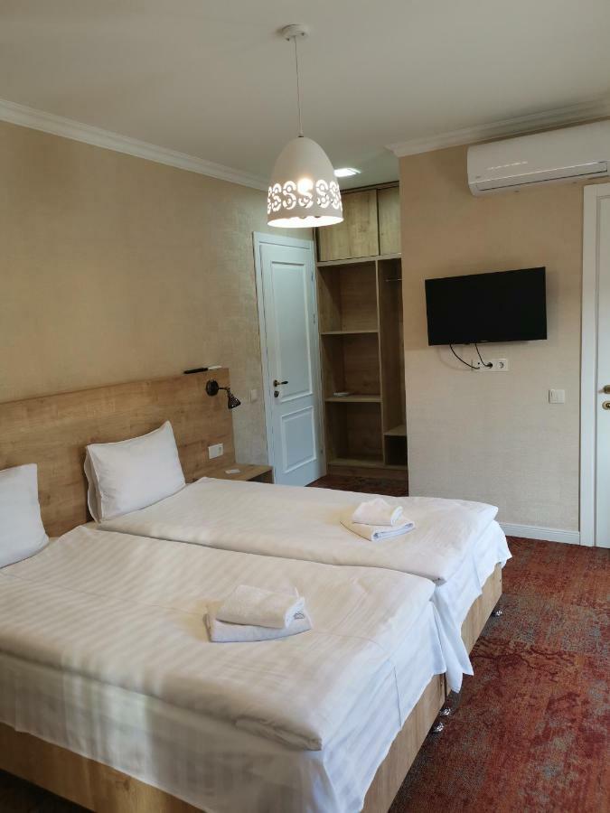 Boutique Hotel Bellevue ซิคนาคี ภายนอก รูปภาพ